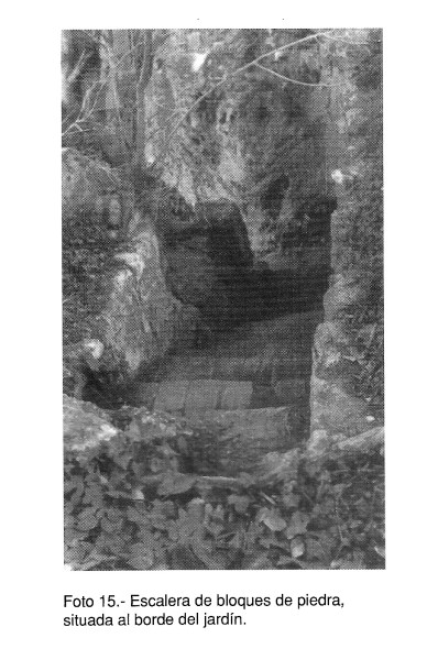 15VÉLEZ BENAUDALLA ESCALERA DE BAJADA