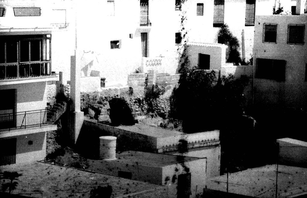 La imagen tiene un atributo ALT vacío; su nombre de archivo es img307.jpg